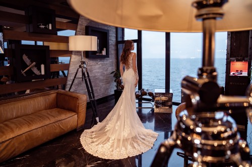 https://elisebride.ro/images/stories/virtuemart/product/VWD-SL01       (3).jpg
